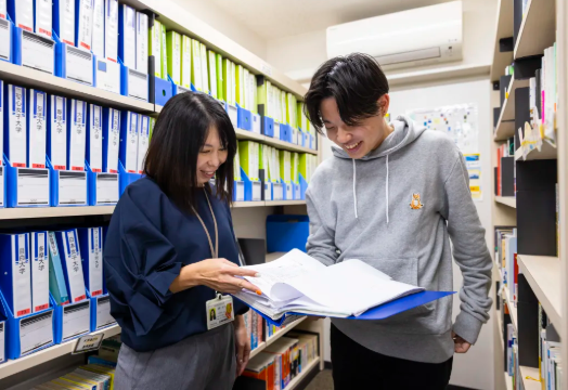 埼玉物流公司诚聘仓库工作人员|月薪25万日元！